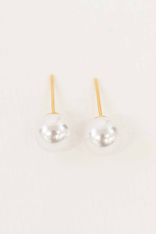 Flawless Pearl Stud Earrings | Medium (14K)