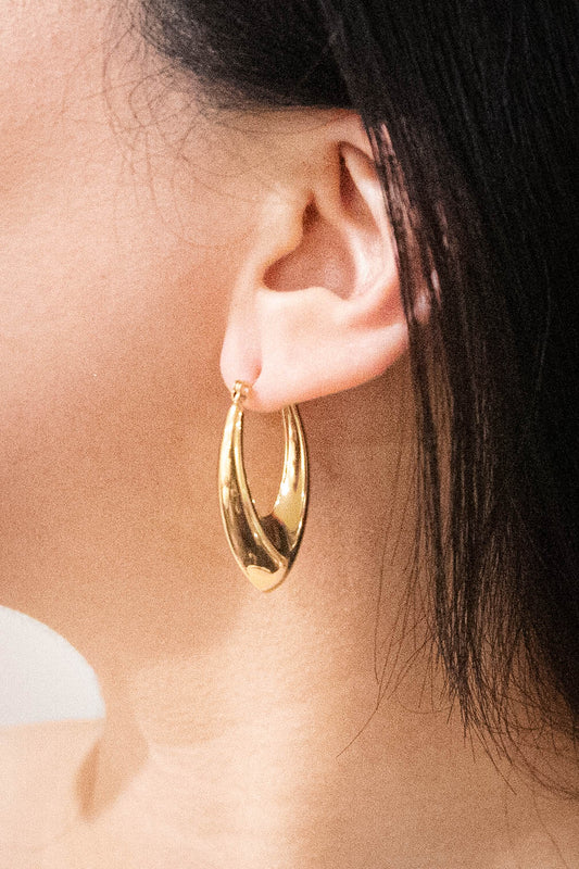 Bold Petal Outline Hoop Earrings