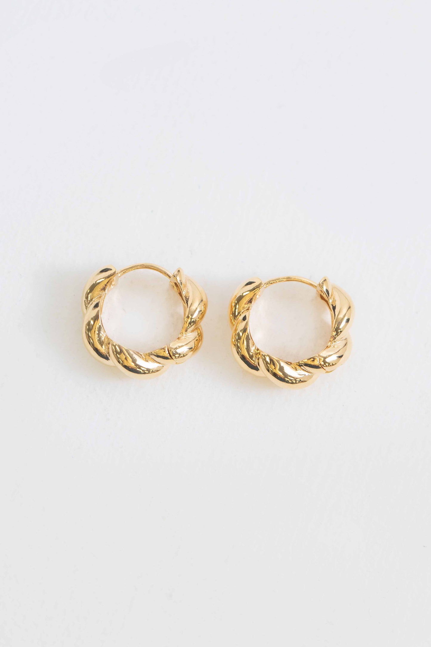 Twist Huggie Hoop Earrings | Gold