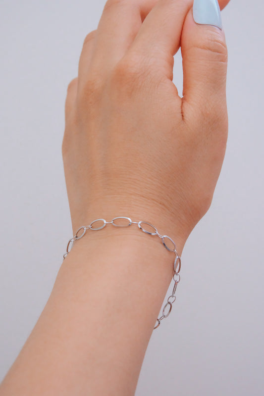 Delicate Oval Link Chain Bracelet | Silver