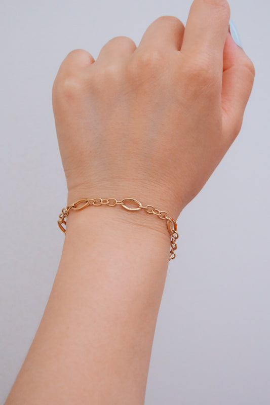 Spaced Oval Link Bracelet | Gold