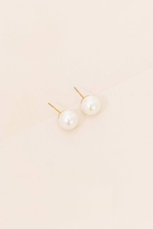 Flawless Pearl Stud Earrings | Medium (14K)