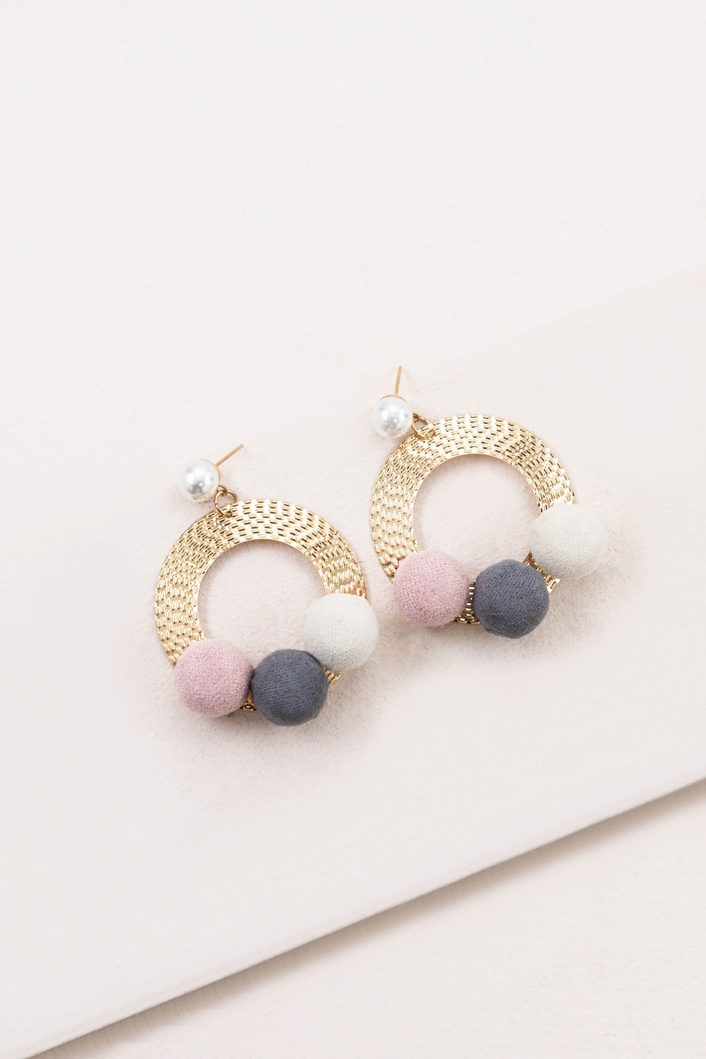 Tilo Dangle Earrings | Pink