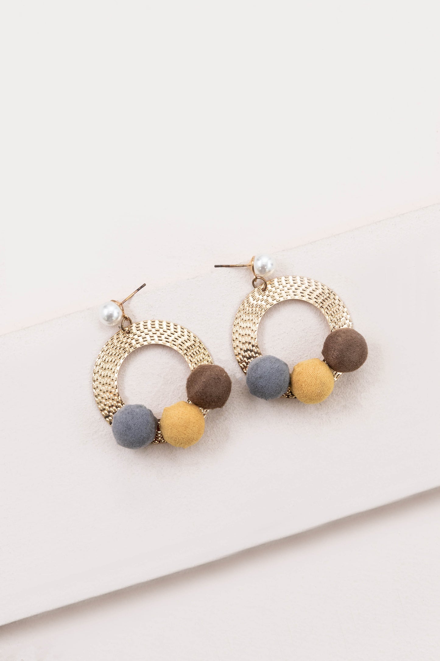 Tilo Dangle Earrings | Brown