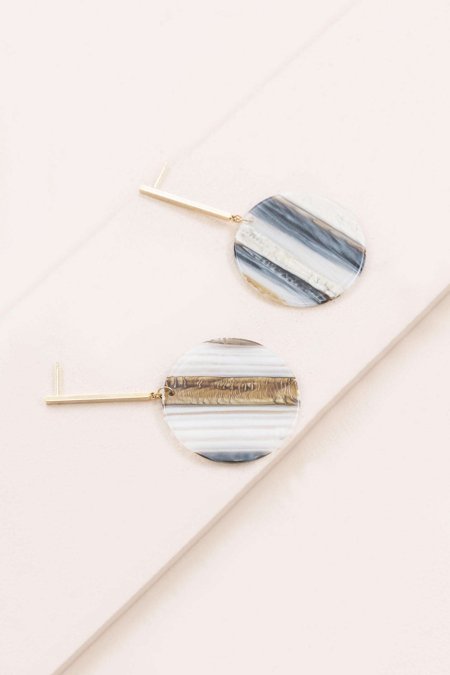Safari Circle Drop Earrings | White