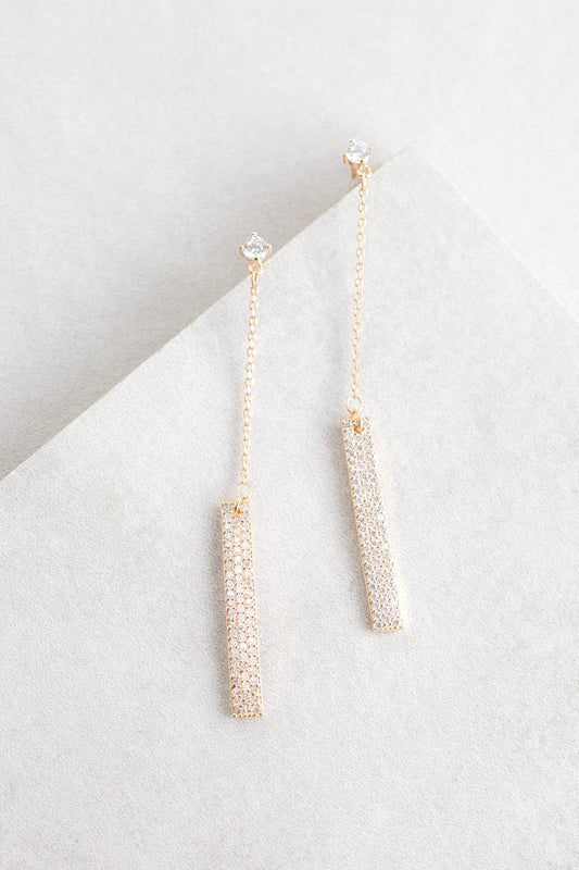 Walk The Carpet Dangle Earrings | Gold