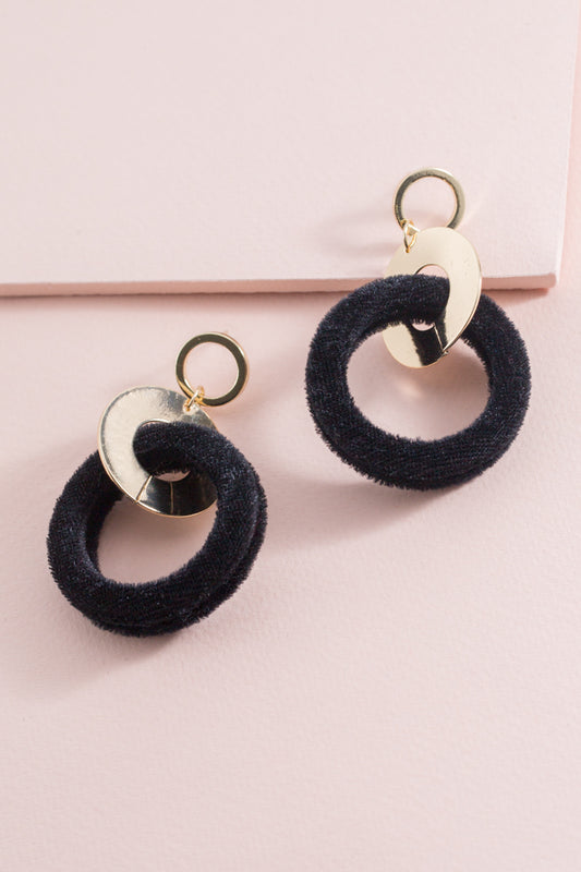 Come On Over Earrings | Black