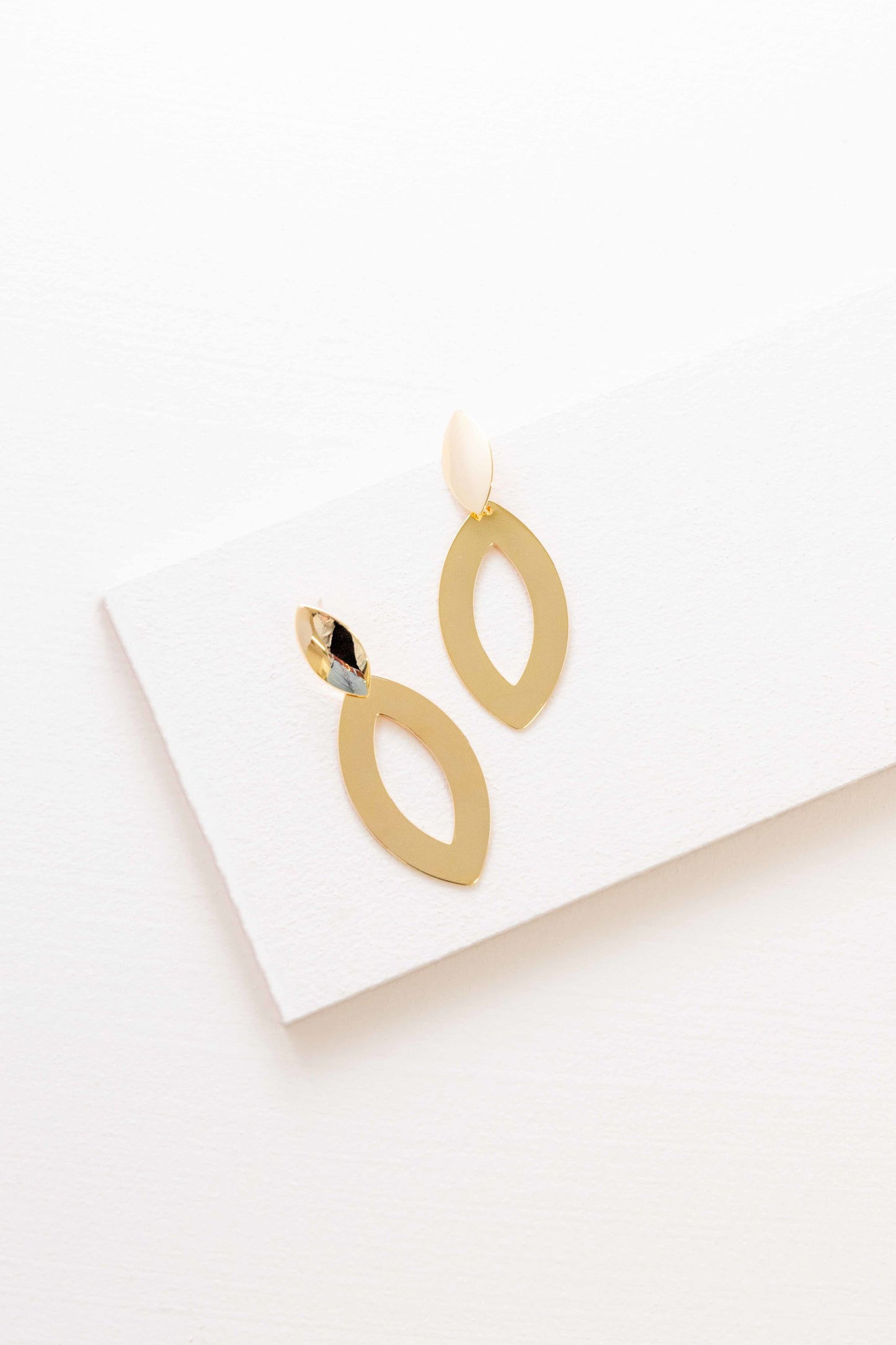 Golden Petal Earrings (14K)