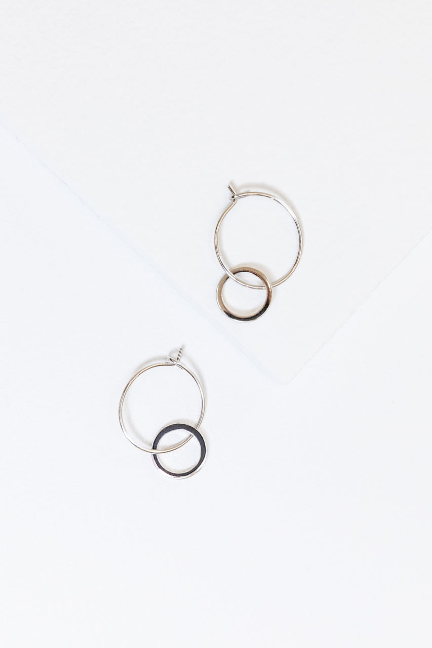 Mini Hoop Wire Earrings | Circle (sterl.)
