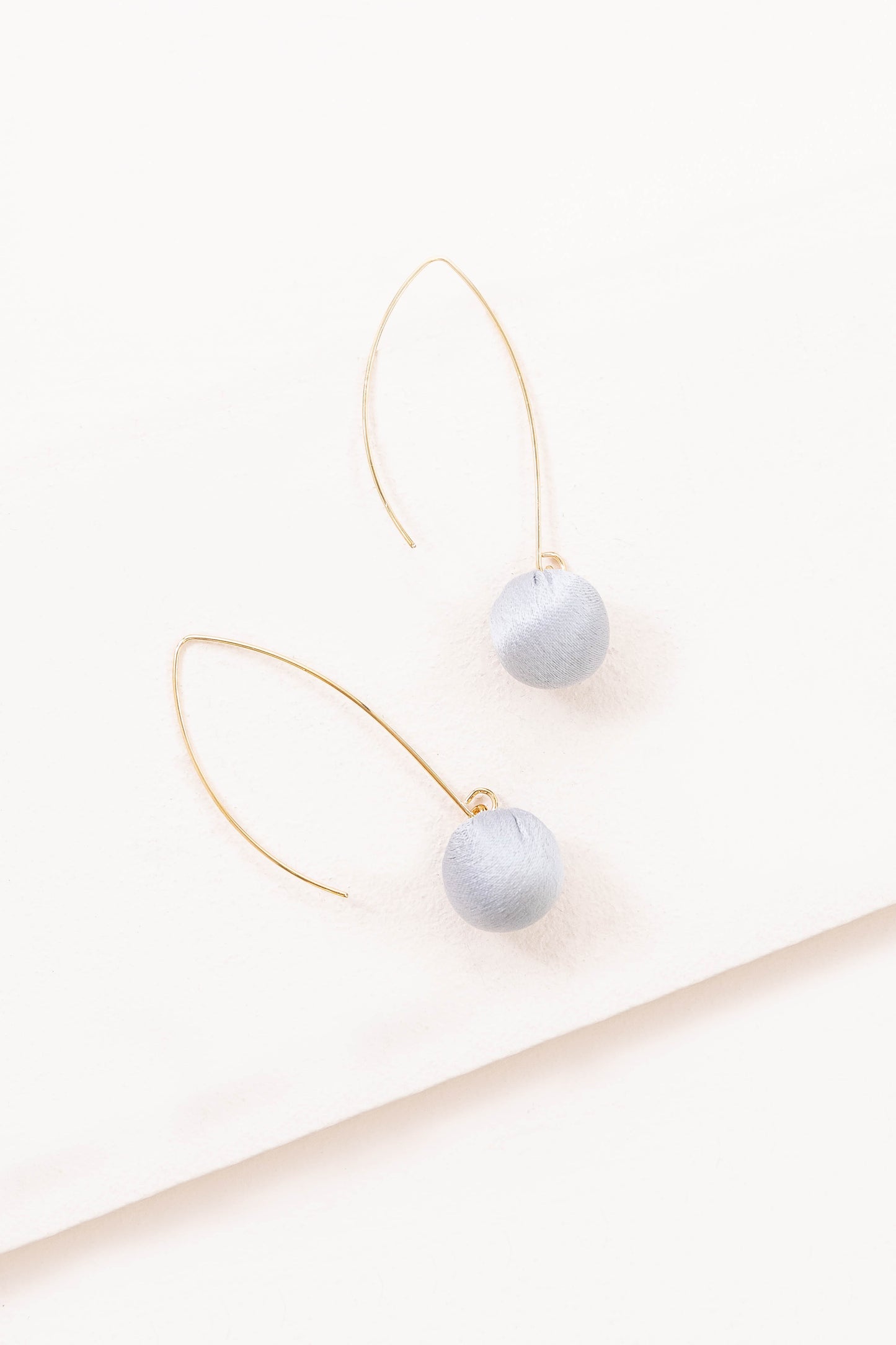 Makena Threader Earrings | Gray