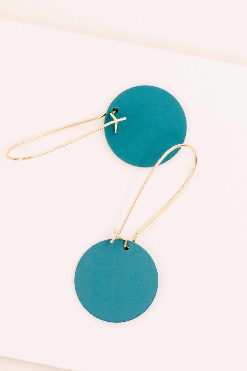 Hued Wire Circle Hook Earrings | Teal (14K)
