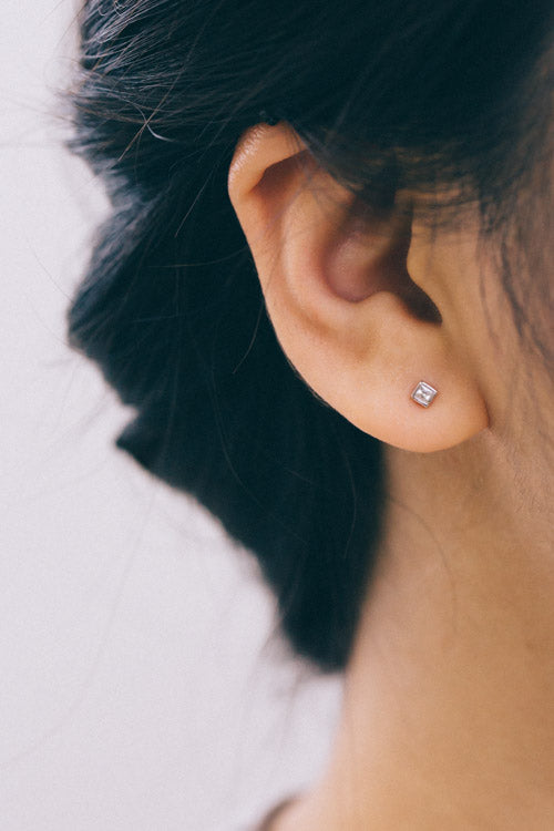 Square Seed Stud Earrings