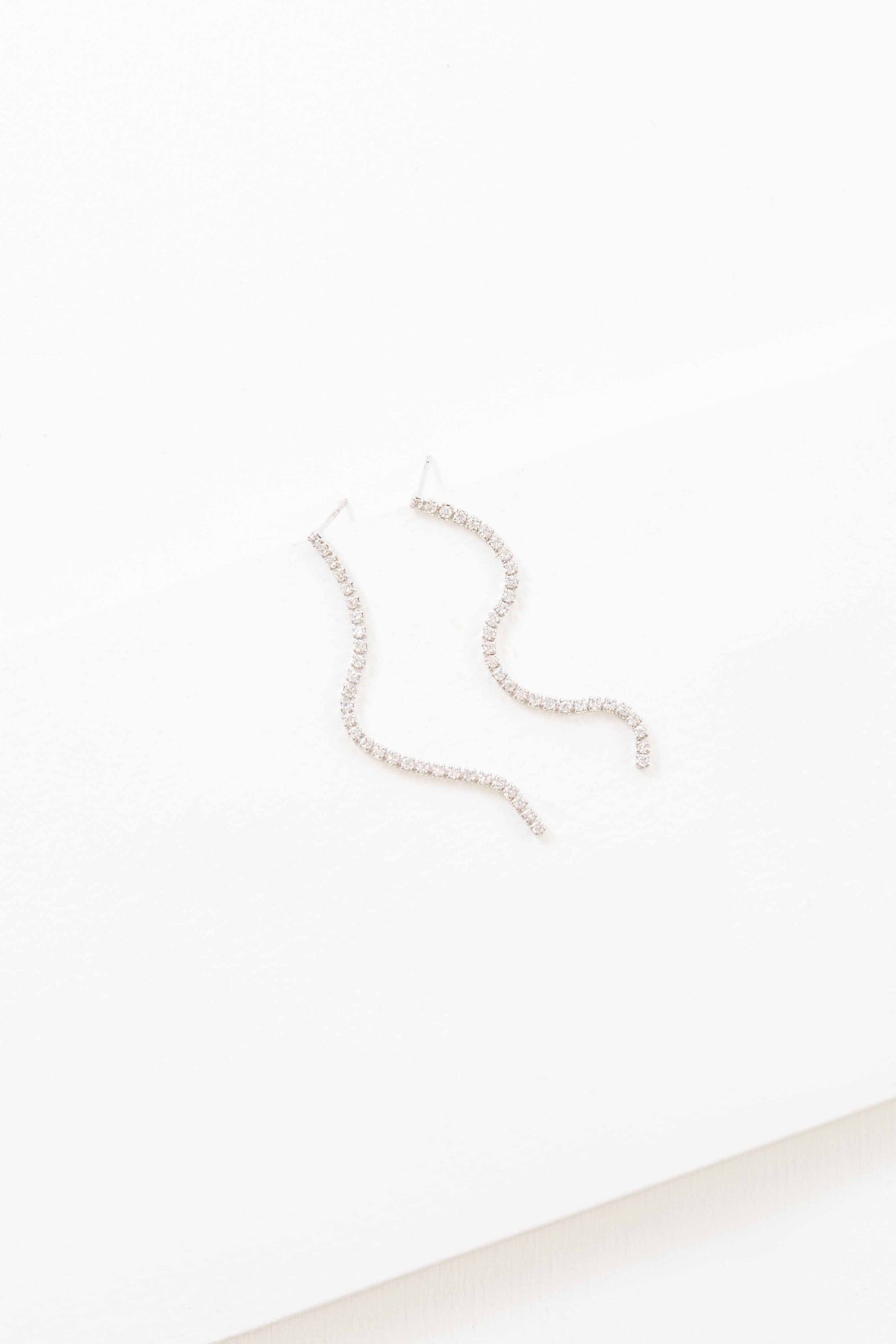 Airs and Graces Dangle Earrings | Silver (sterl.)