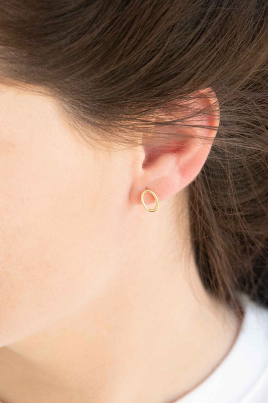 Oval Outline Earrings (14K)