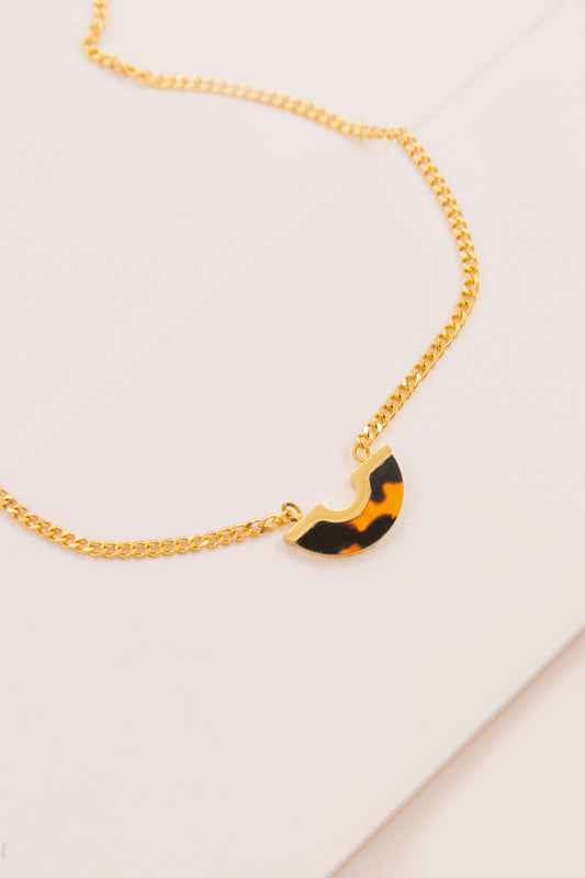 Tortoise Arc Necklace (14K)