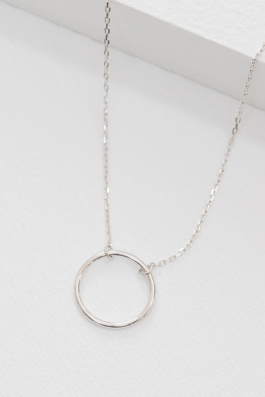 Maddox Circle Charm Necklace | Polished Silver (sterl.)