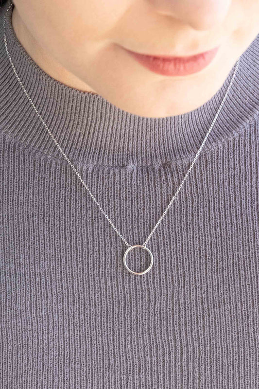 Maddox Circle Charm Necklace | Polished Silver (sterl.)