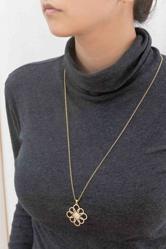 Floral Outline Pendant Necklace | Gold