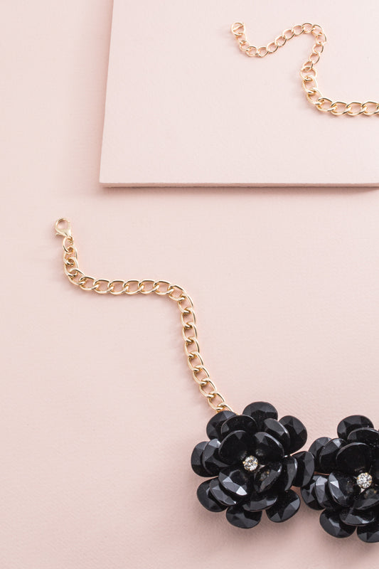 Forevermore Petal Necklace | Black