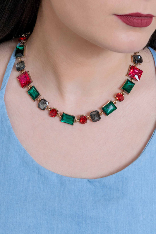 True Elegance Necklace | Magenta