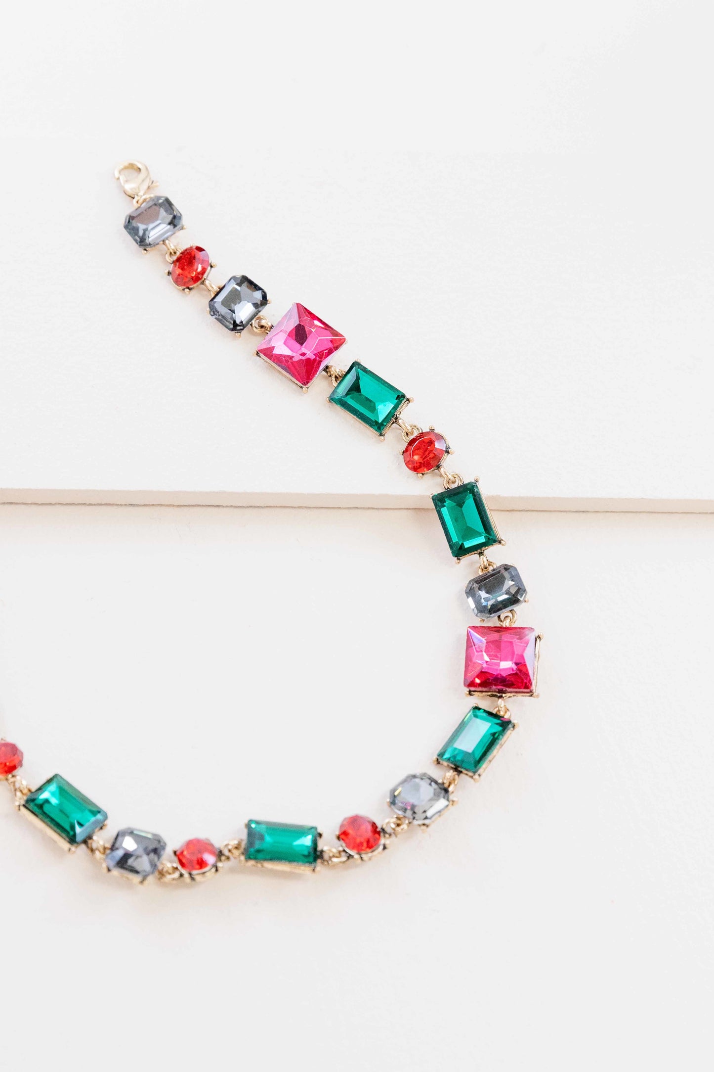 True Elegance Necklace | Magenta