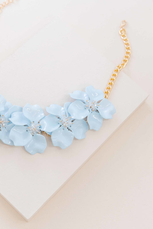 Fresh Flowers Necklace | Baby Blue