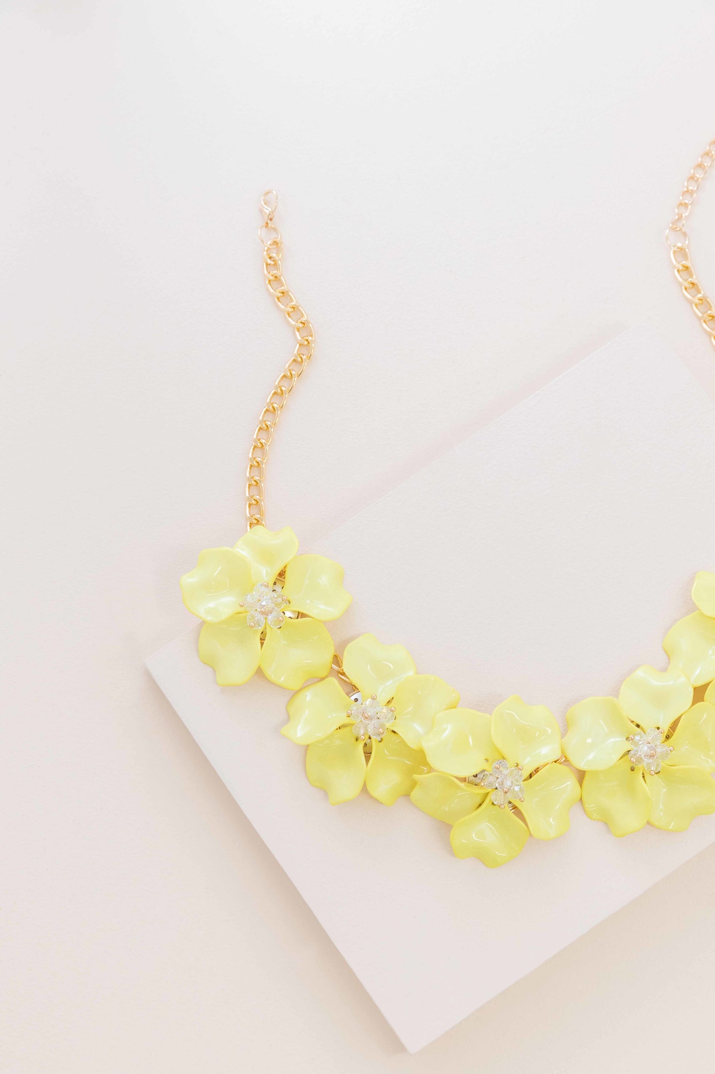 Fresh Flowers Necklace | Bright Yellow