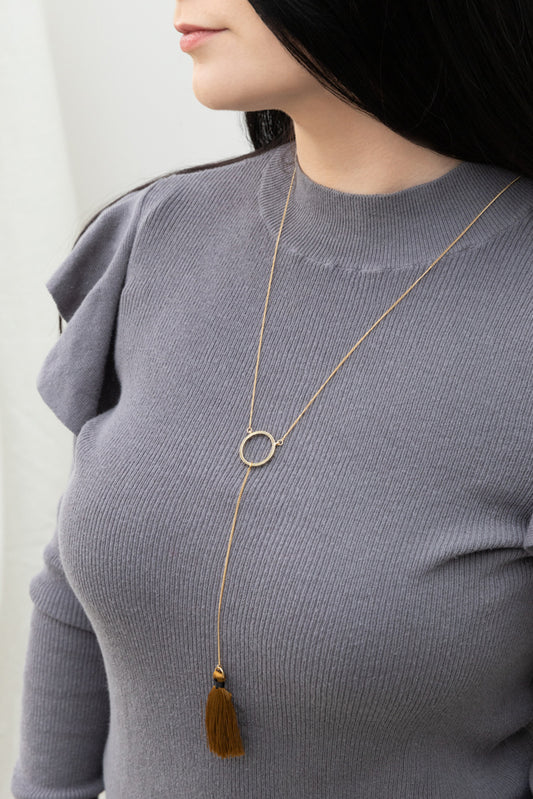 Remia Tassel Y-Necklace | Brown