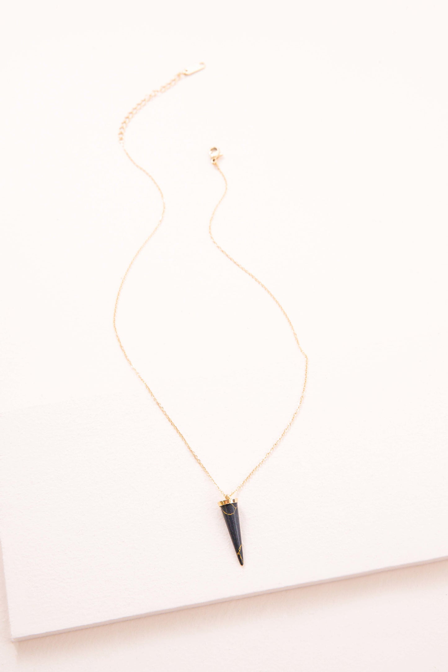 Spike Out Stone Necklace | Black Gold (14K)