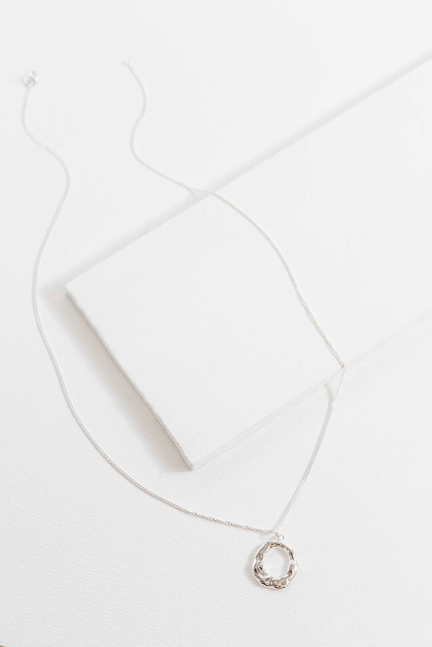 Charming Circle Necklace (sterl.) | Silver