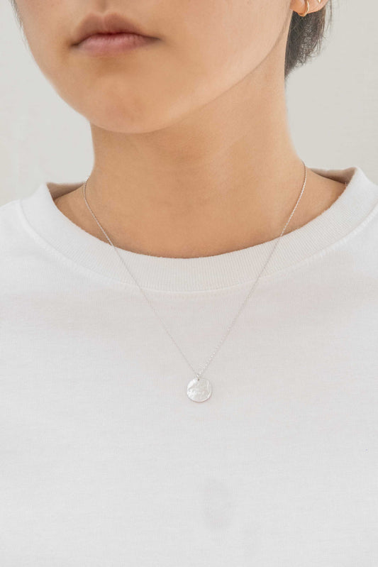 Sculpted Disk Necklace | Silver (sterl.)