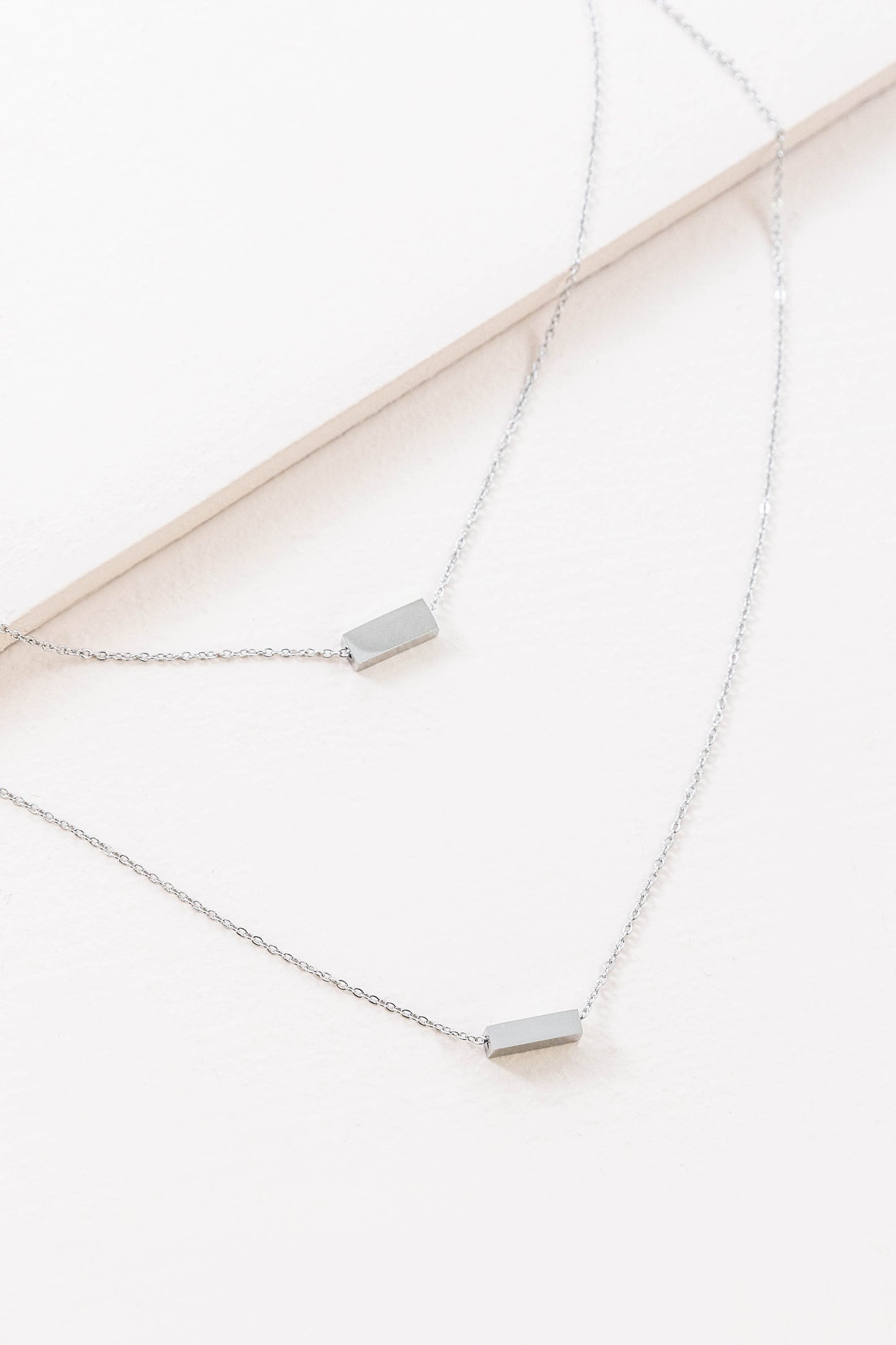 Strike a Pose Bar Layered Necklace | Silver