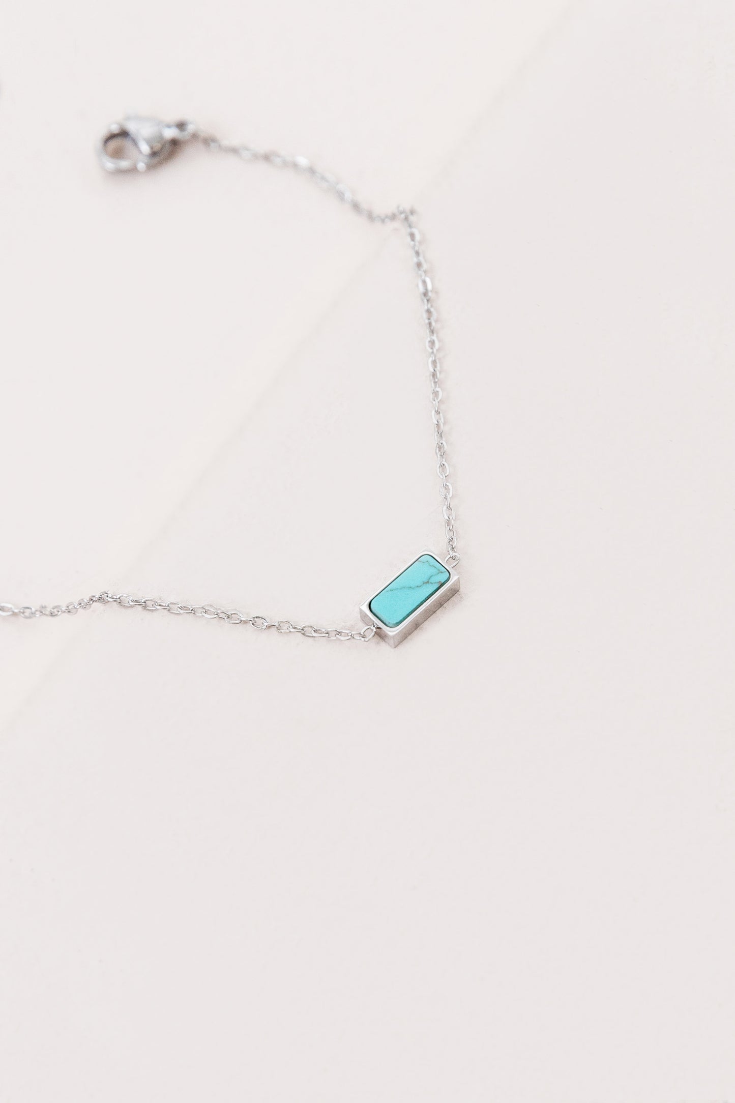 Beaming Bar Stone Bracelet | Silver