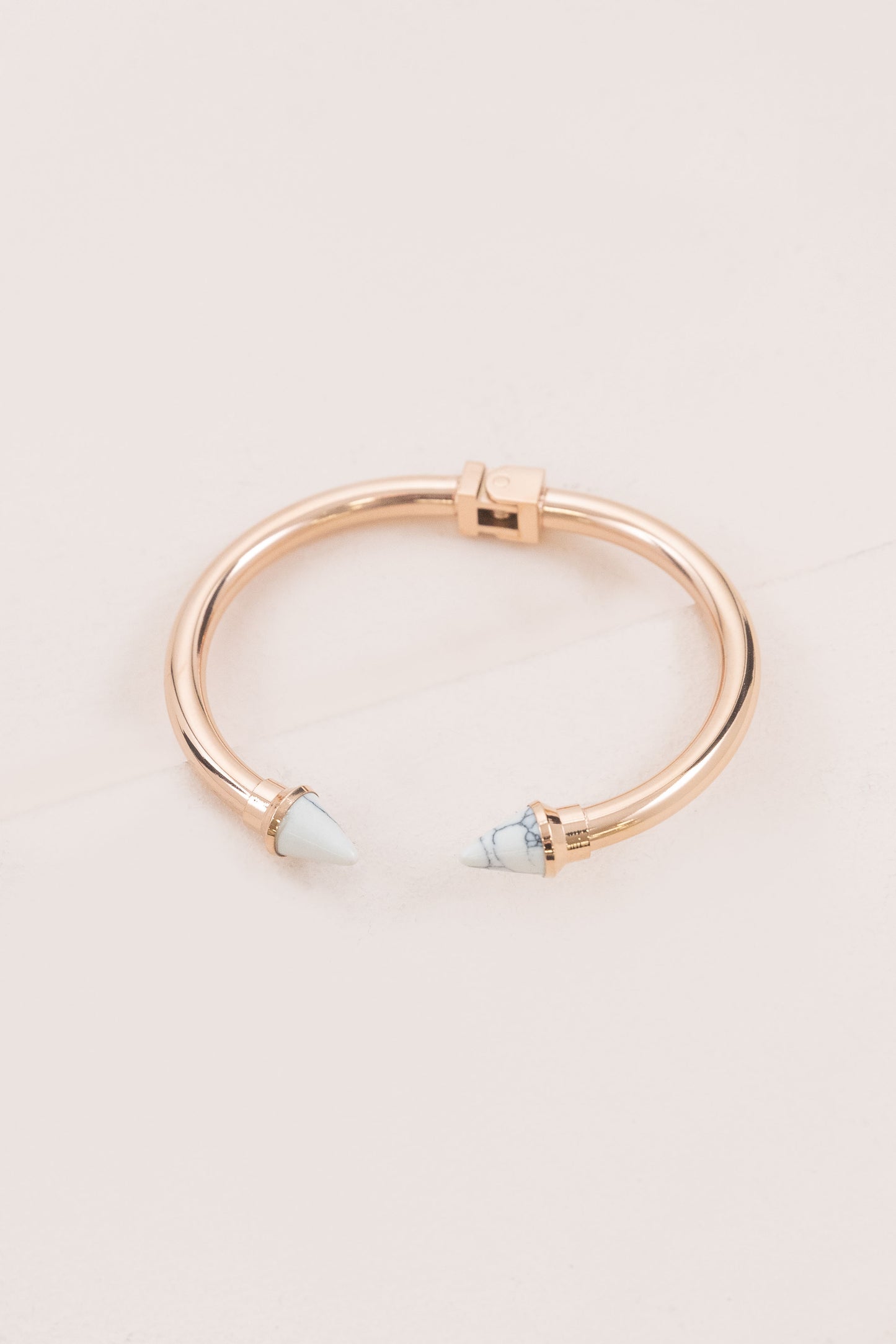 Point Stone Cuff | White (14K Gold)