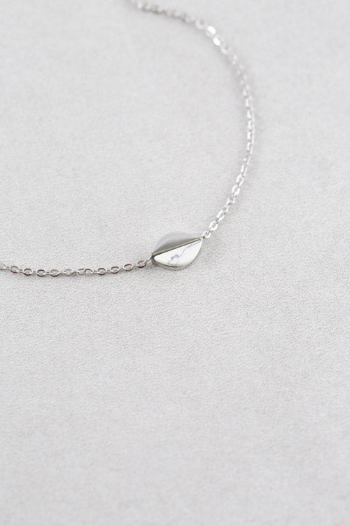 Elliptic Stone Bracelet