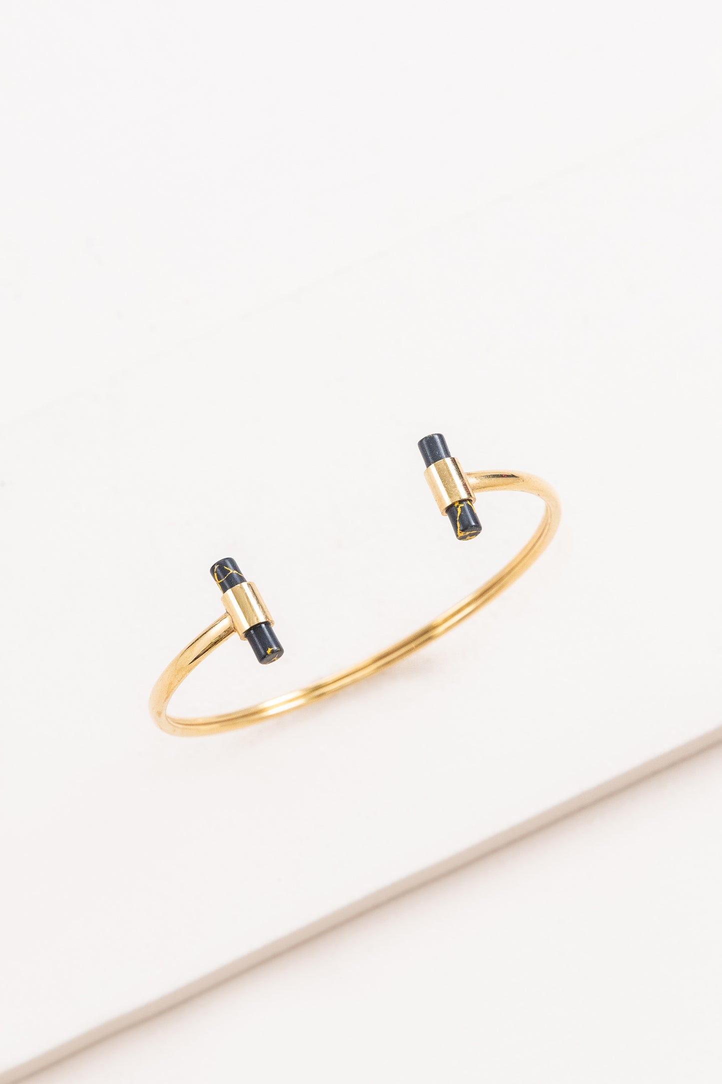 Stone Bar Cuff (14K Gold)