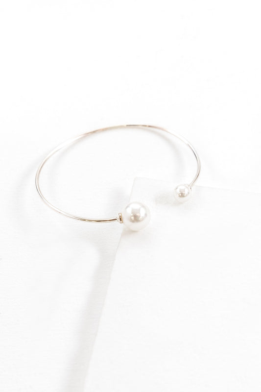 Asymmetrical Pearl Cuff