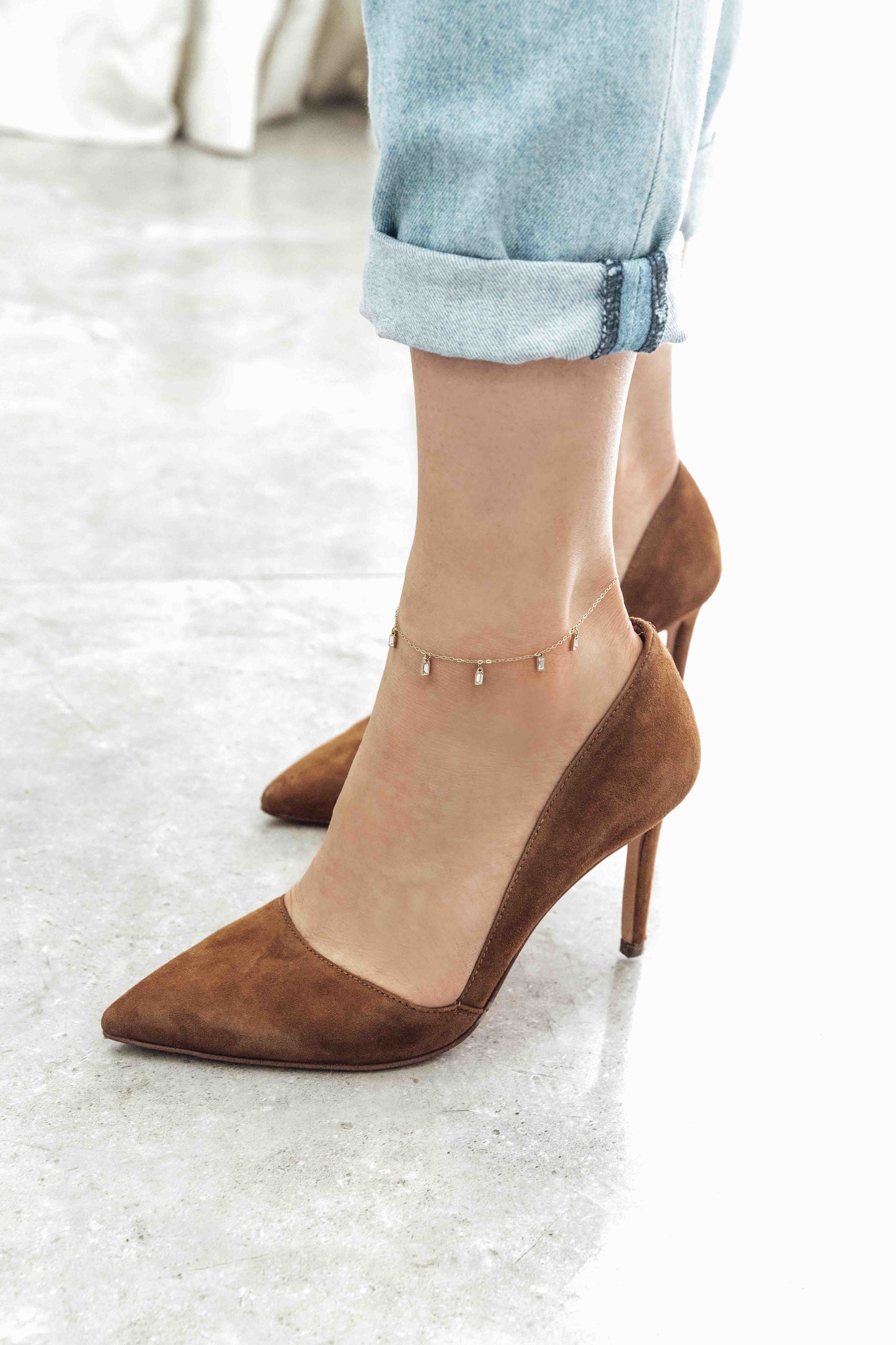 Minimal Rectangle Rhinestone Anklet | Gold