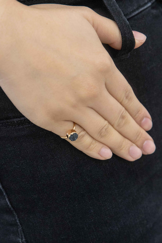 Circle Druzy Pinky Ring | Slate Gray (10K)