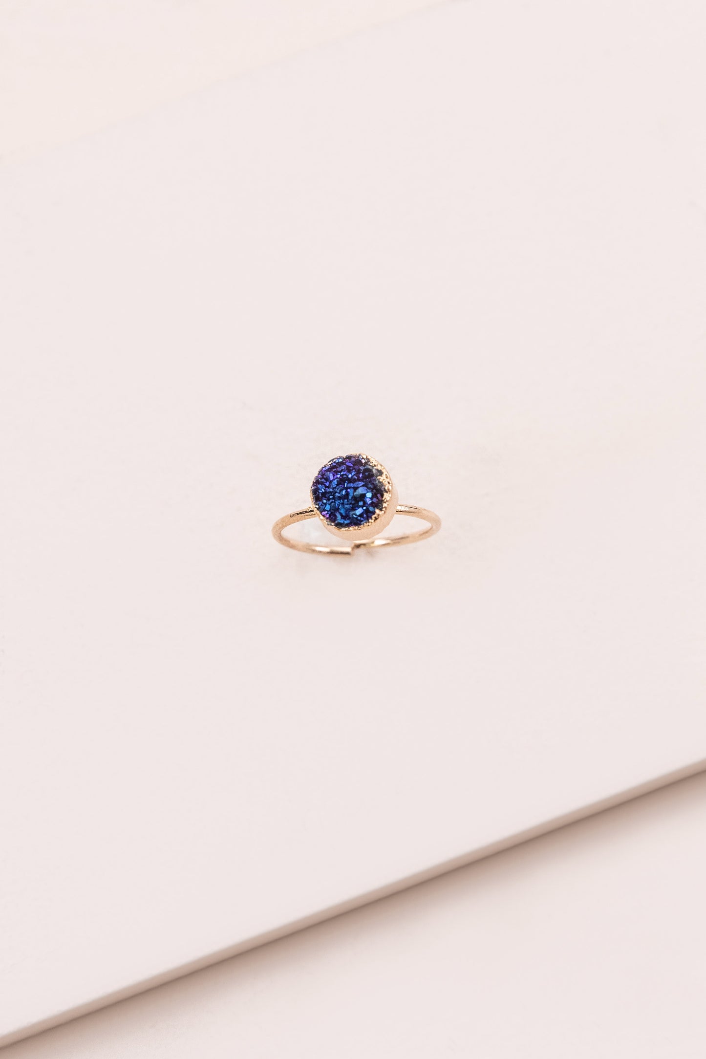 Circle Druzy Pinky Ring | Midnight Blue (10K)