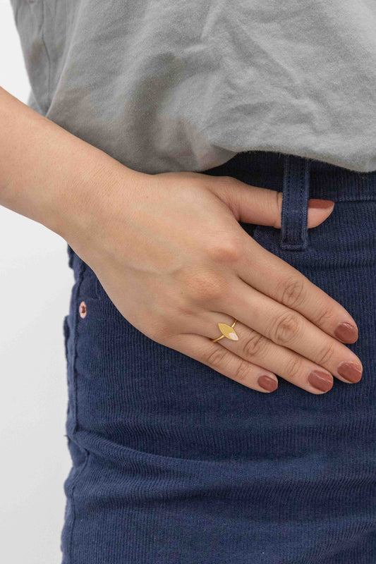 Pixum Overseer Stone Ring | White