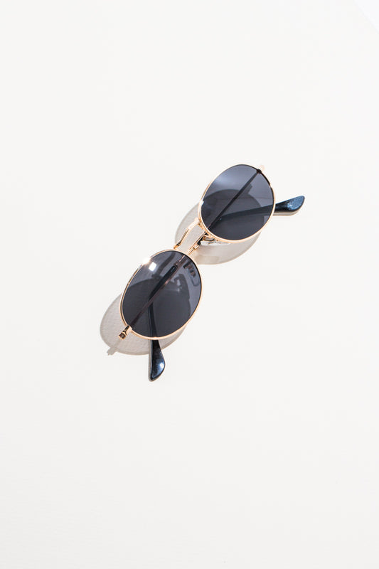 On Tempo Oval Sunglasses | Black