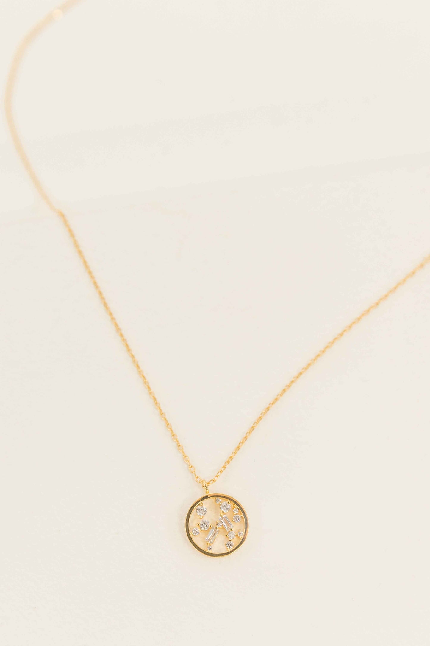Circle Stone Necklace | Gold