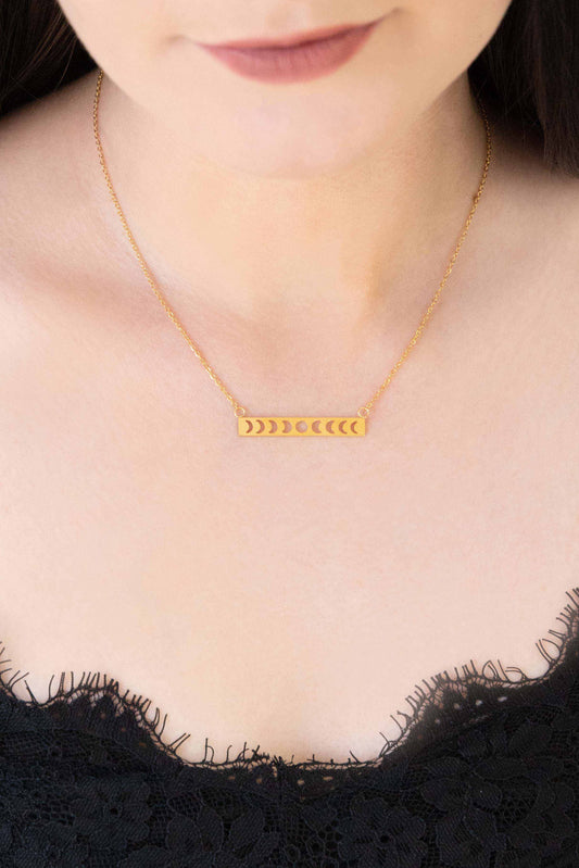 Lunar Phase Bar Necklace | Gold (18K)