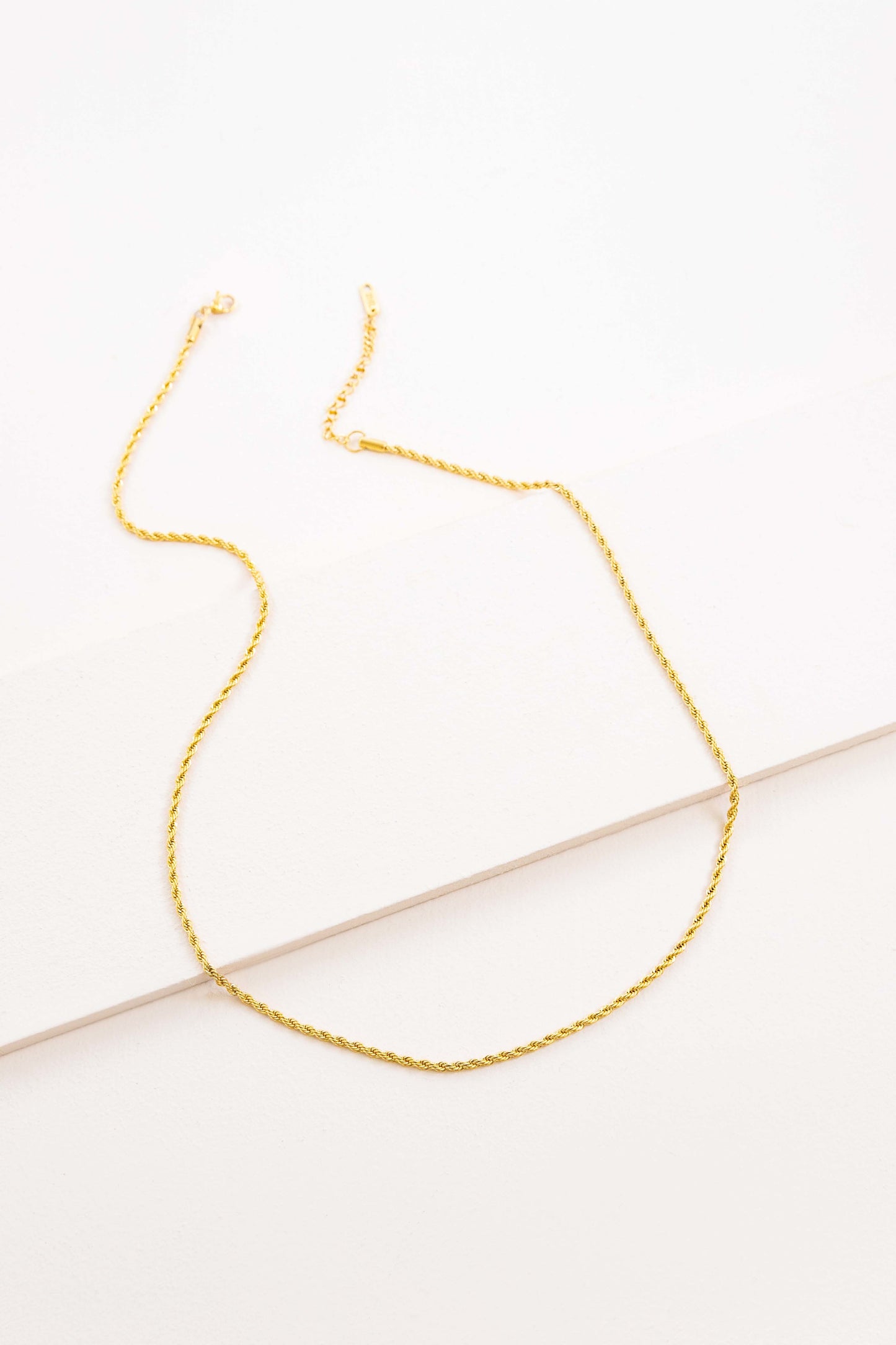 Twist Around Necklace | Gold (14K)