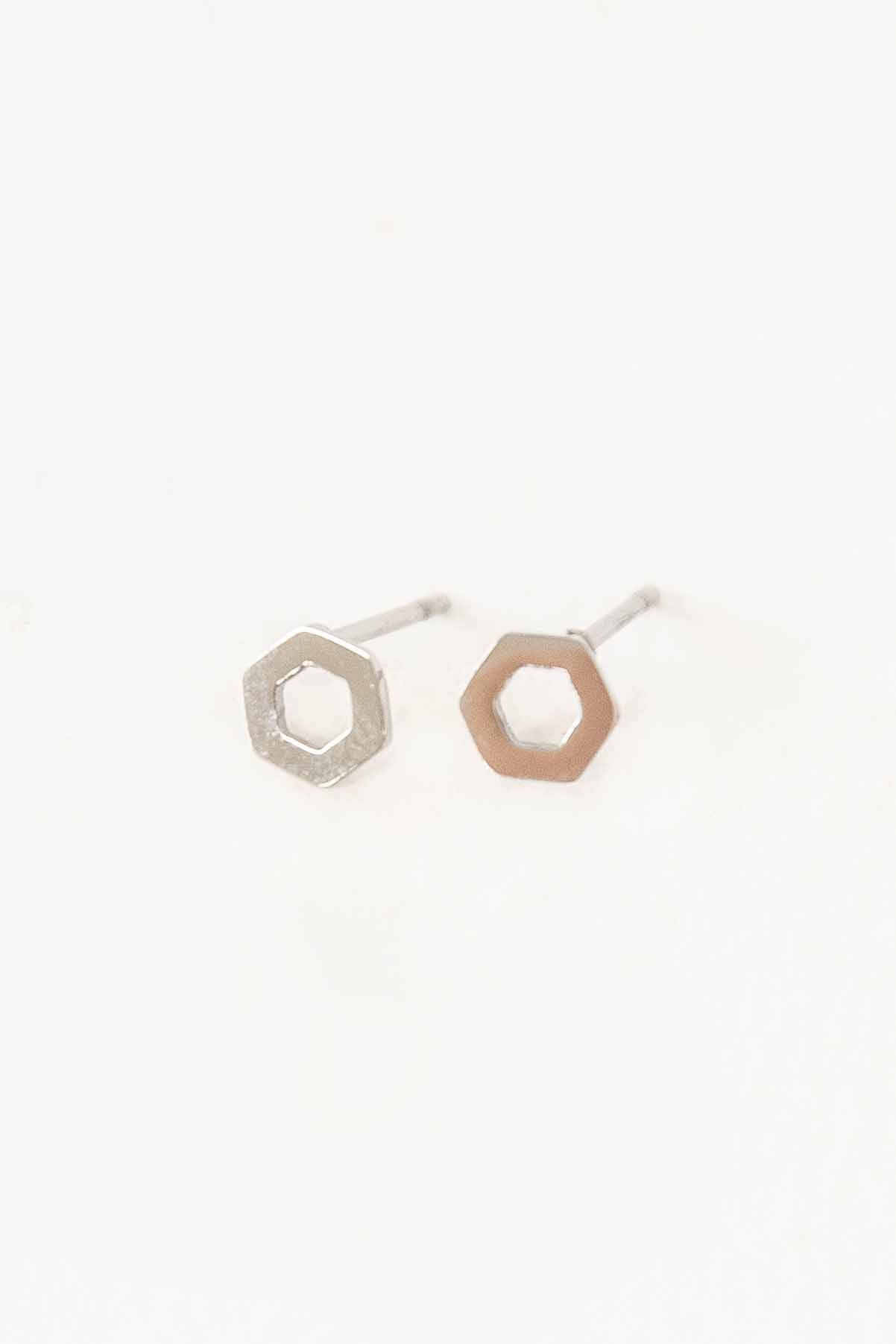 Hexagon Outline Stud Earrings | Silver