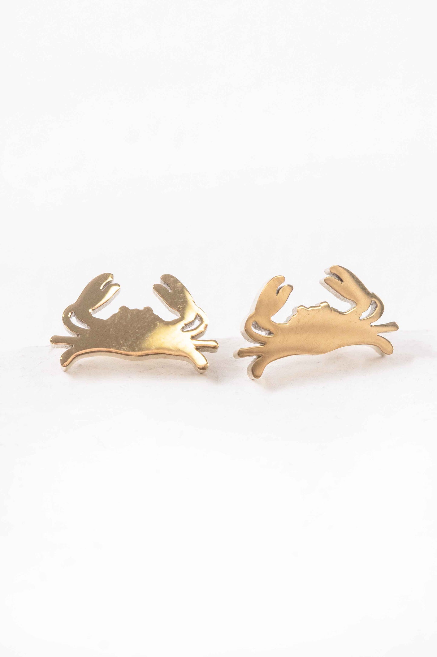 Crab Charm Earrings | Gold