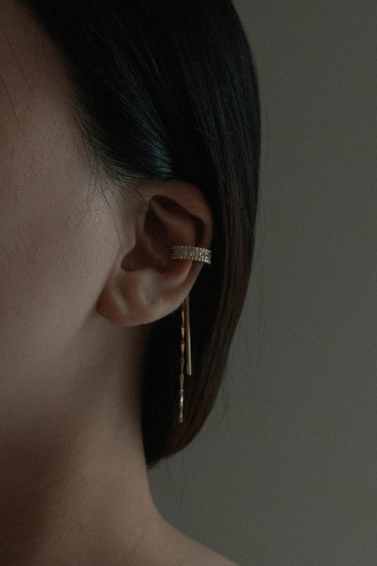 Drop the Bar Ear Cuff Earrings | Gold