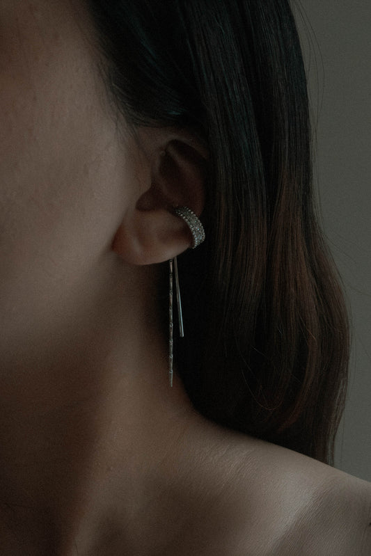 Drop the Bar Ear Cuff Earrings | Silver