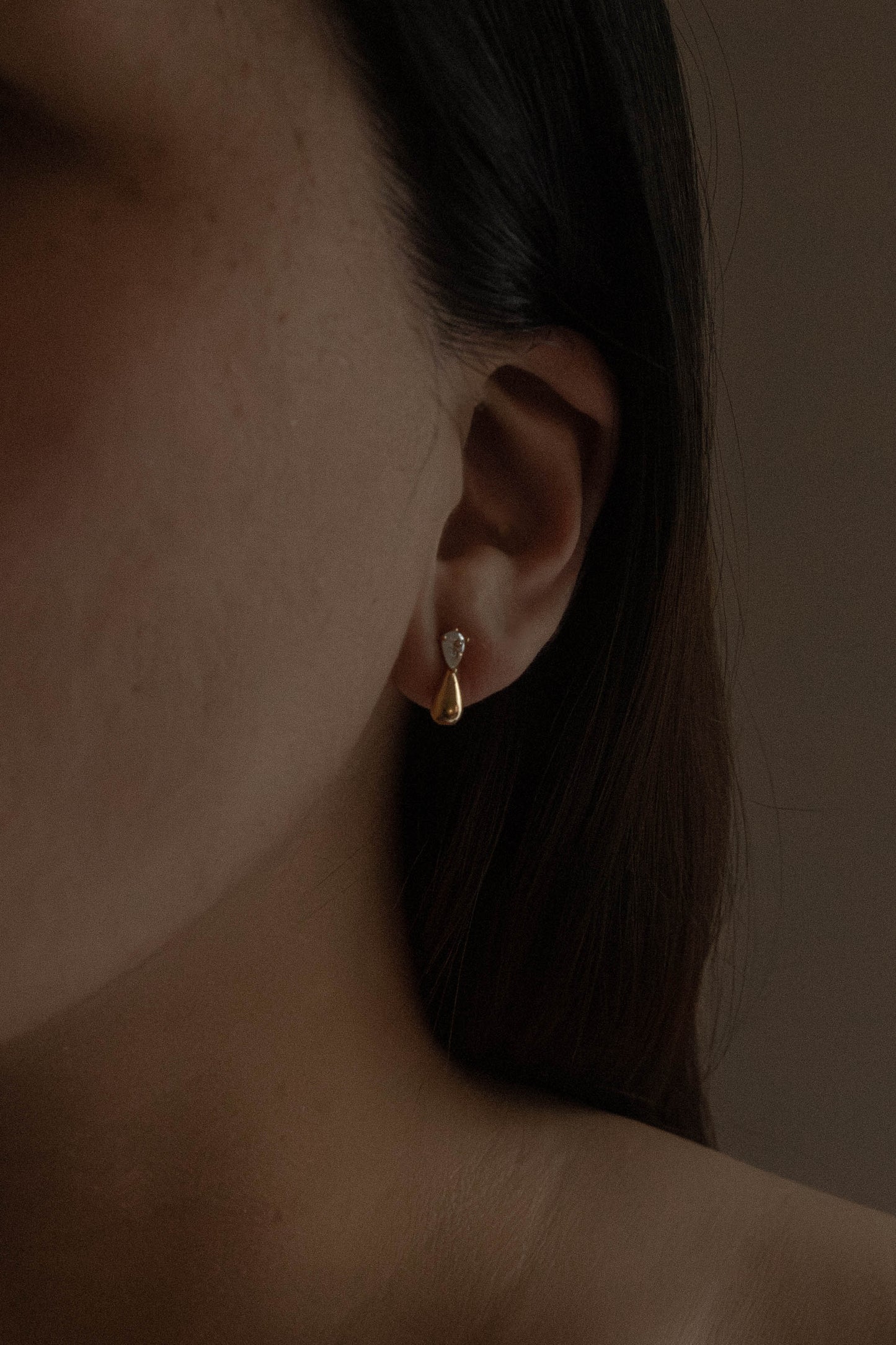 Droplet Stone Earrings | Gold